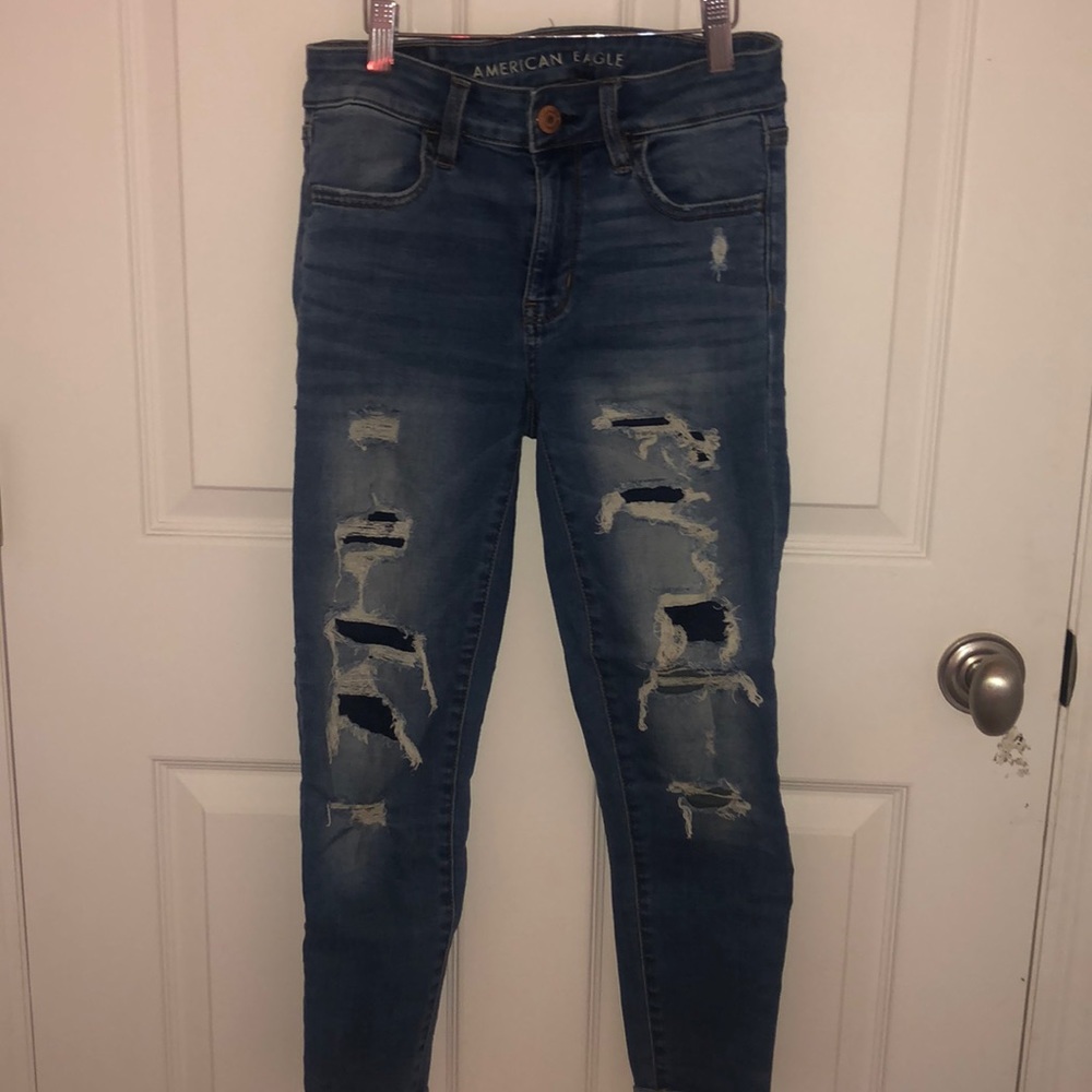 American eagle medium wash ripped jeans - Picture 4 of 5